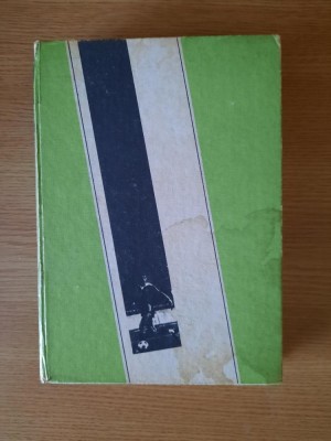 FOTBALUL DE LA A LA Z &amp;ndash; MIHAI IONESCU &amp;amp; MIRCEA TUDORAN (1984) foto