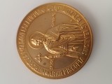 medalie bronz aurit , Mitropolitul Sucevei si Radautiului ,verso Manastirea Sfantul Ioan , Suceava .SUPERBA .