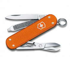 Briceag Victorinox Classic Alox Limited Edition Tiger Orange 0.6221.L21