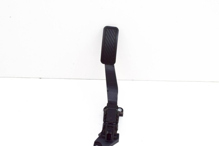 Pedala de accelerație FORD FIESTA VII 2023 OEM: H1BC-9F836-A1E,6PV012550 20390166