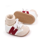 Tenisi albi cu crem cu ciorapel crem (Marime Disponibila: 9-12 luni (Marimea 20