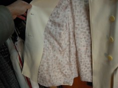 Paltonas de dama "River Island" de culoare alba, 71% lana, 29 % poliester,mas 44