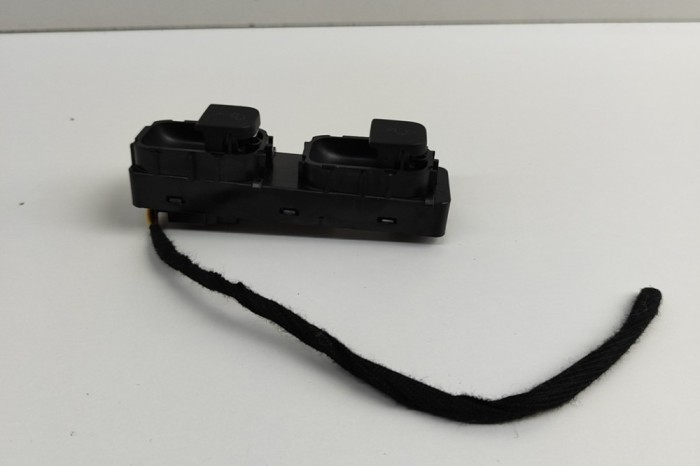Comutator TESLA MODEL Y 2024 OEM: 1493286-00-B,149328600B 30355714