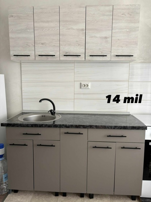 Mobilier bucatarie alb+gri ambianta