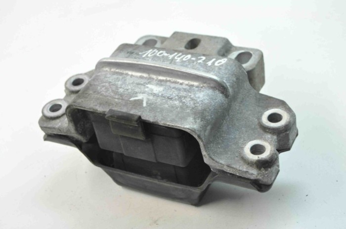 Suport motor st&acirc;nga VW PASSAT Variant B7 365 2012 OEM: 1K0919555 4169401