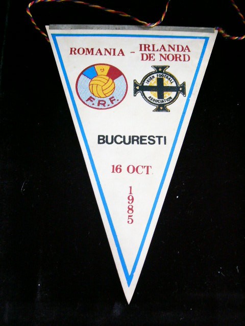 D9 65 - fanion - sport - fobal - echipa nationala - Romania - Irlanda de Nord - 6 octombrie 1985