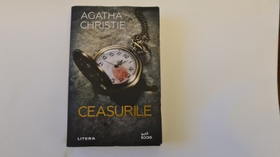 Ceasurile - Agatha Christie foto