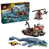 LEGO Jurassic World Mosasaurus ataca barca, set cu 703 piese