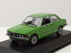 Macheta BMW 323i E21 Maxichamps 1:43 foto