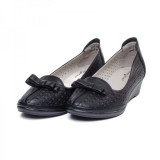 Cumpara ieftin Pantofi office negri peforati cu platforma, piele moale (cod 028735)