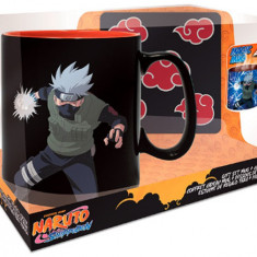 Set cadou - Naruto Shippuden - Akatsuki cana termosensibila cu suport