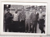 bnk foto - Soferi langa autocar Rocare TV2 - 1967