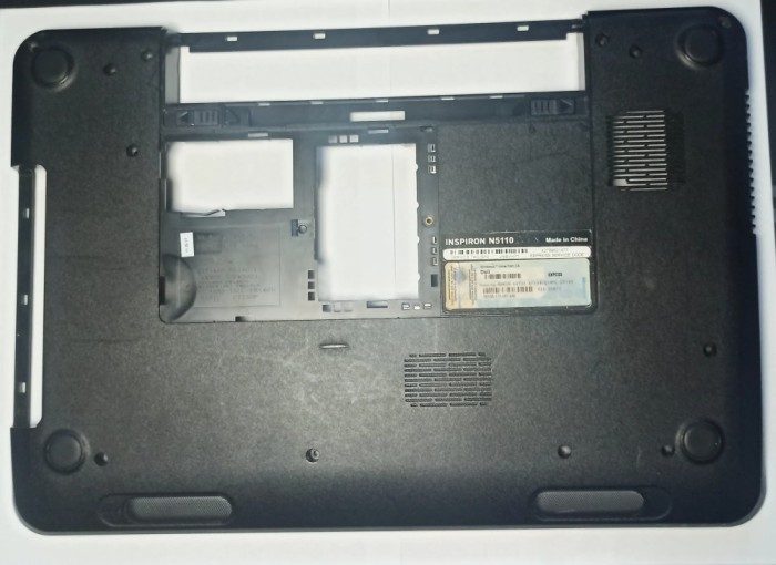 Carcasa baza pentru Dell Inspiron 15R M5110 N5110 cu HDMI P/N: 005T5