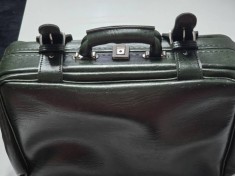 Geanta vintage verde din piele