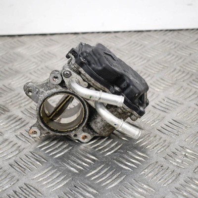 Corp clapetă VW PASSAT Variant B8 3G5 2015 OEM: 04L128059AA04L128063AA | 3509377 foto
