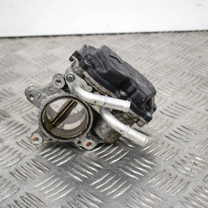 Corp clapetă VW PASSAT Variant B8 3G5 2015 OEM: 04L128059AA04L128063AA | 3509377