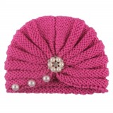Caciulita roz ciclamen crosetata tip turban cu perlute si strasuri (Marime