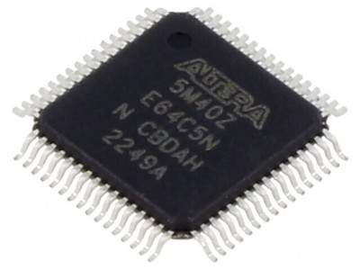 FPGA SMD EQFP64 40 Macrocelule 54 I/O 1.8V 152MHz foto