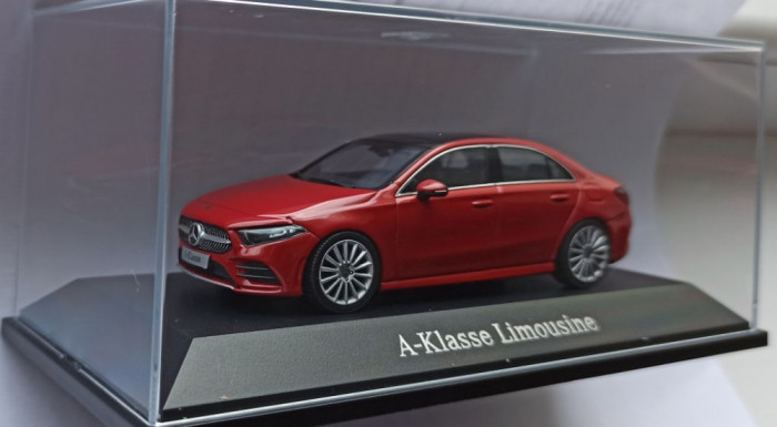 Macheta Mercedes Benz A-Class Sedan 2018 V177 rosu - Herpa 1/43