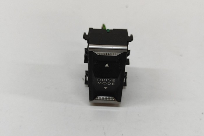 Comutator PEUGEOT 208 II UB_, UP_, UW_, UJ_ 2024 OEM: 9815635480 | 31845594