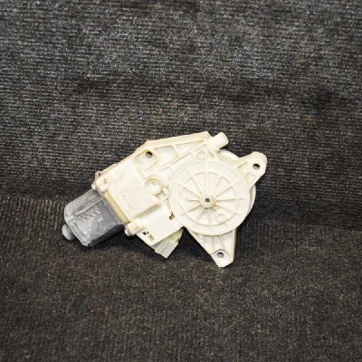 Motor macara geam ușă dreapta spate MERCEDES-BENZ C W204 2010 OEM: A20482005420130822505 1507217 foto
