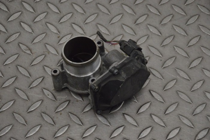 Corp clapetă AUDI Q5 8R 2013 OEM: 03L128063AC 21581614