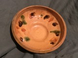 Arta si Traditie - Farfurie / Blid / Strachina / Castron de Horezu jud Valcea ceramica utilitara mijlocul sec XX !