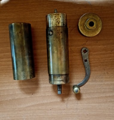 RASNITA ALAMA MANUALA FUNCTIONALA foto