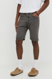 Levi&#039;s pantaloni scurti jeans barbati, culoarea gri