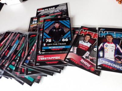 Topps Turbo Attax 2022 - lot de 50 cards foto