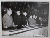 PALMIRO TOGLIATTI si LUIGI LONGO LA INTONAREA &#039; INTERNATIONALEI &#039; , CONGRESUL AL VIII - LEA AL P.C.I. , ROMA , FOTOGRAFIE DE PRESA , 1956