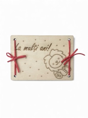 Felicitare din lemn gravata foto