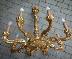 Boem candelabru salon din lemn masiv foitat in stilul Baroc piesa cu o lucrătură de o foarte mare finețe
