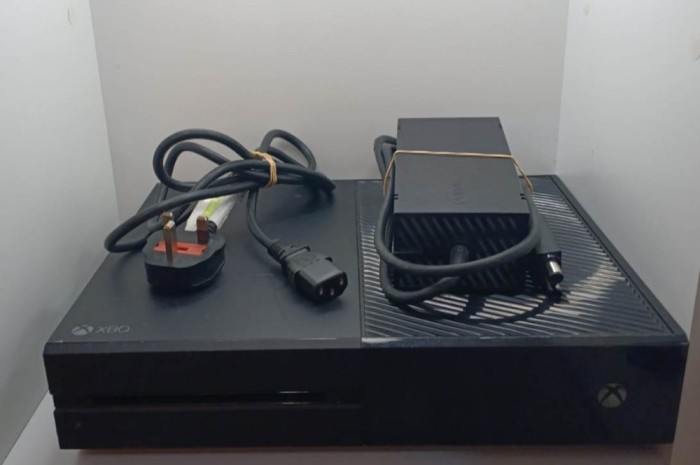Consola XBOX One 500 GB - SN 336976153848- (007)