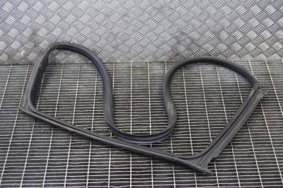 Garnitura ușă st&amp;acirc;nga spate MASERATI GHIBLI M157 2014 OEM: 72340,B249 | 11456390 foto