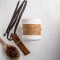 Lumanare parfumata handmade din ceara naturala de soia 100%, aroma de Vanilie condimentata, Recipient ceramic alb, 150 g