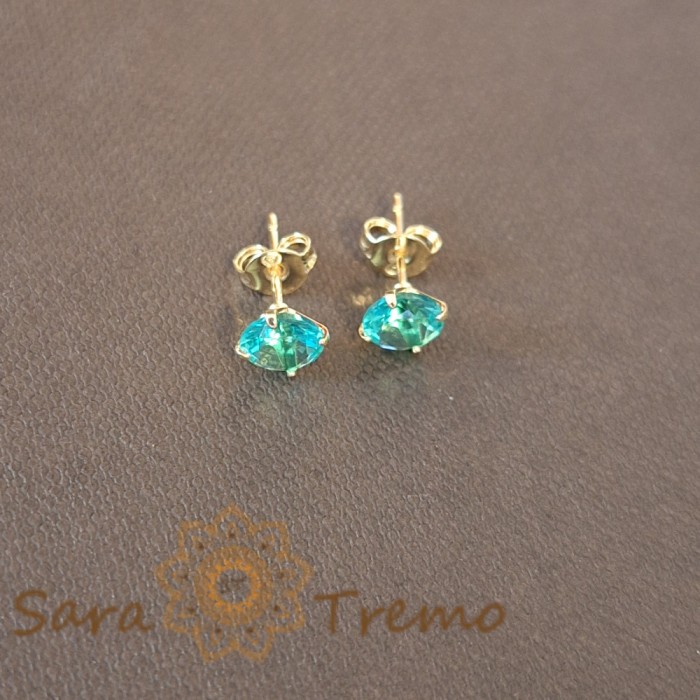 Cercei tip fluturas cu cristal zirconia verde primavaratic