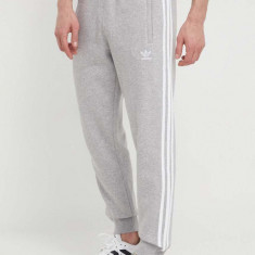 adidas Originals pantaloni de trening 3-Stripes Pant culoarea gri, melanj, IM9318