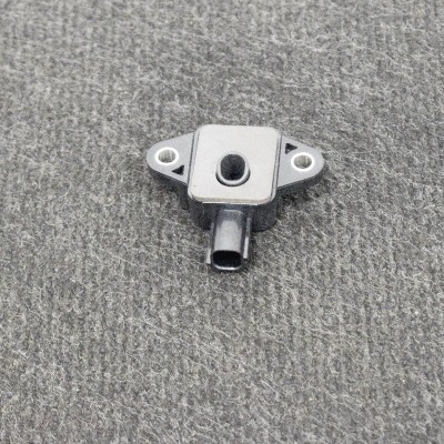 Senzor de impact dreapta față TESLA MODEL S 2014 OEM: 1005275-00-A 10050415 foto