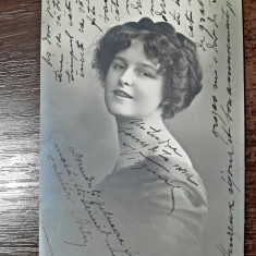 Fotografie tip Carte Postala, portret de femeie, 1912, circulata