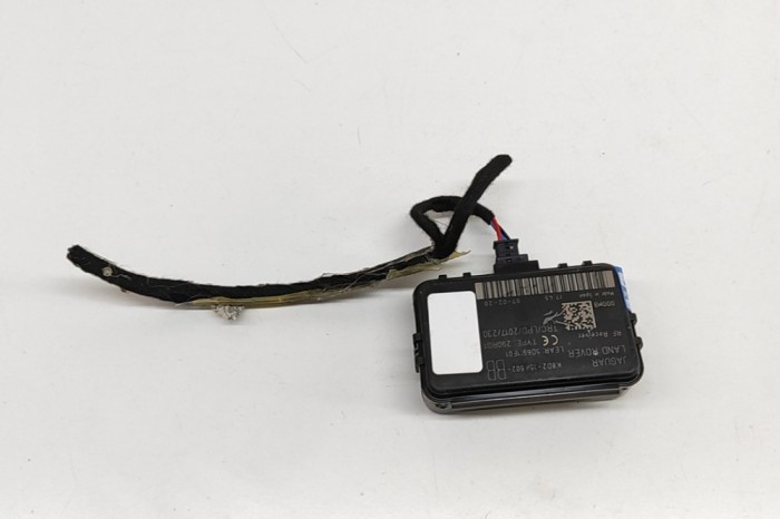 Amplificator de antena LAND ROVER RANGE ROVER IV L405 2020 OEM: K8D2-15K602-BB,5D6911F01 29178207