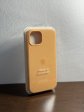 Husa originala cu logo iPhone 13 de silicon cu interior microfibra, Portocaliu, Apple