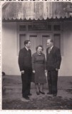 AMS - FOTO FAMILIE, PROBOTESTI, BUCOVINA DE NORD, &Icirc;N FAȚA SECȚIEI DE NASTERE