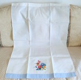 Stergar Vintage din bumbac cu broderie manuala florala aplicata tip quilt