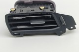 Gura de ventilație planșa de bord FORD KUGA III DFK 2024 OEM: JX7B-19893,JX7B-19893-DL3JA6 30396638