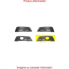 Grila bara fata VW Passat CC (3Cc), 06.2008-02.2012, Stanga, 3C8853665C, 955627-1 cu locas pentru proiectoare Kft Auto