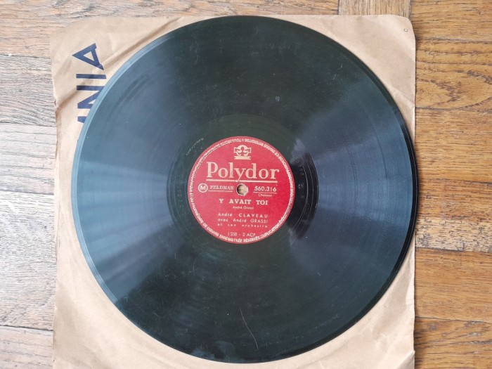 Disc Gramofon. Patefon . Joli Chapeu - Yavant Toi