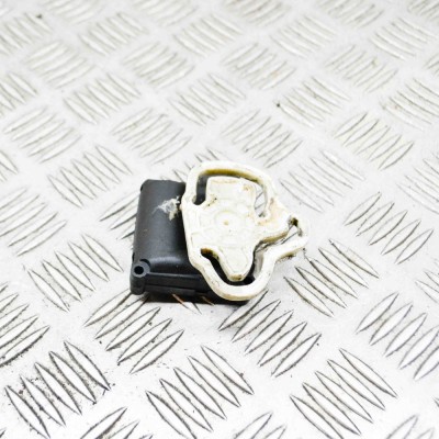 Motoras clapetă aeroterma AUDI A8 D3 4E2, 4E8 2003 OEM: 0132801323 13937108 foto