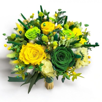 Buchet flori rezistent, cu 11 trandafiri criogenati, hortensie,plante stabilizate delicate , ideal pentru ocazii speciale foto