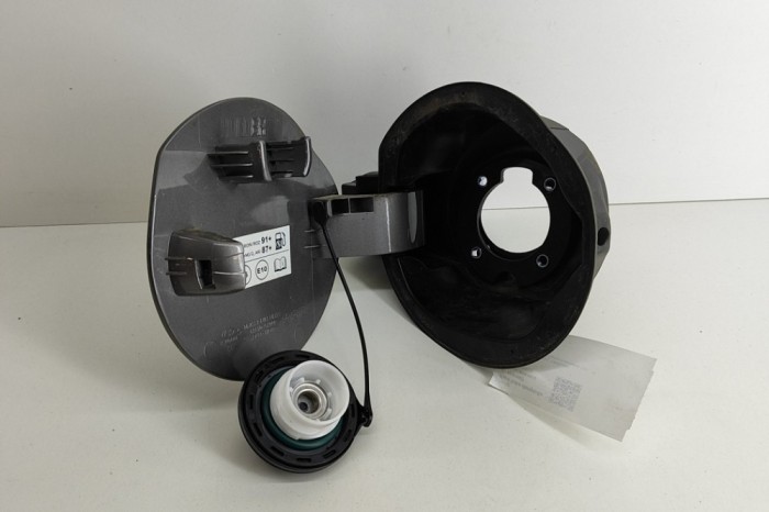 Capac rezervor combustibil HYUNDAI IONIQ AE 2022 OEM: 69510-G2000,69513-G2000 23879827